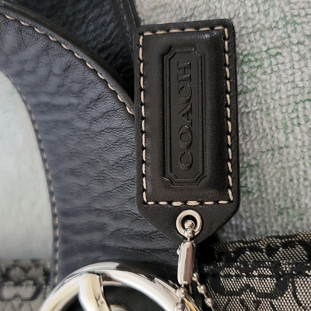 Coach vintage signature C and leather shoulder handbag - Picture 15 of 16